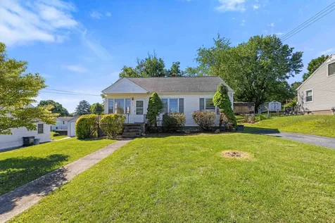 303 Devon Road Staunton VA 24401