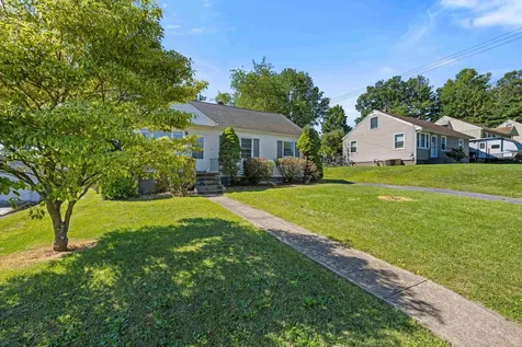 303 Devon Road Staunton VA 24401