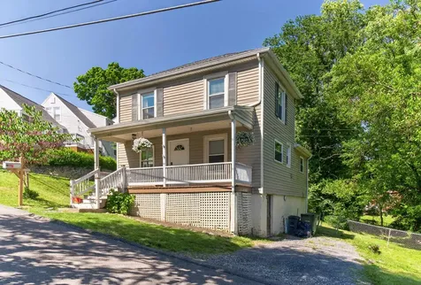 215 Virginia Avenue Staunton VA 24401