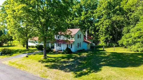 43 Sugar Loaf Road Staunton VA 24401