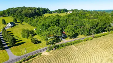 43 Sugar Loaf Road Staunton VA 24401