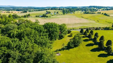 43 Sugar Loaf Road Staunton VA 24401