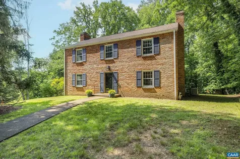 102 Meadowbrook Court Charlottesville VA 22901
