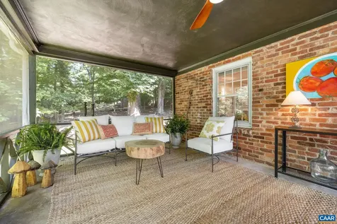 102 Meadowbrook Court Charlottesville VA 22901