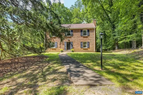 102 Meadowbrook Court Charlottesville VA 22901