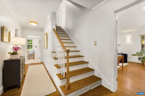 102 Meadowbrook Court Charlottesville VA 22901