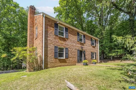 102 Meadowbrook Court Charlottesville VA 22901