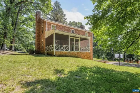 102 Meadowbrook Court Charlottesville VA 22901