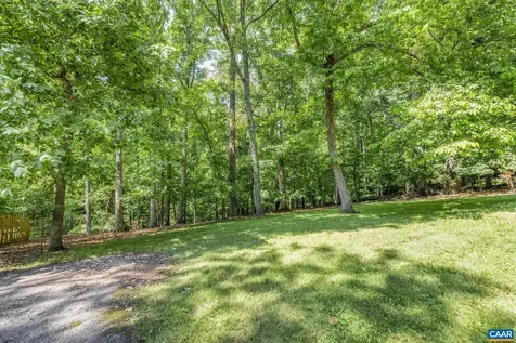 102 Meadowbrook Court Charlottesville VA 22901