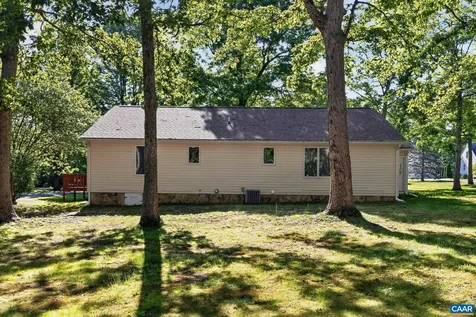 345 Cooper Drive Stuarts Draft VA 24477