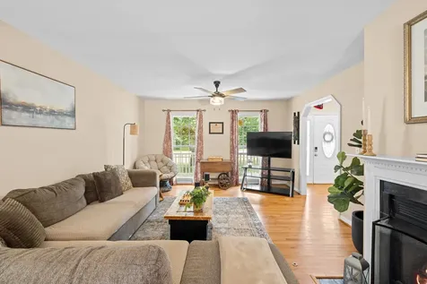 30 Rutherford Lane Stuarts Draft VA 24477
