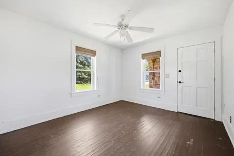 108 Third Street Grottoes VA 24441