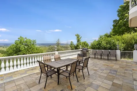 957 Summit Avenue Harrisonburg VA 22802