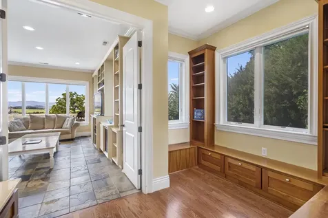957 Summit Avenue Harrisonburg VA 22802