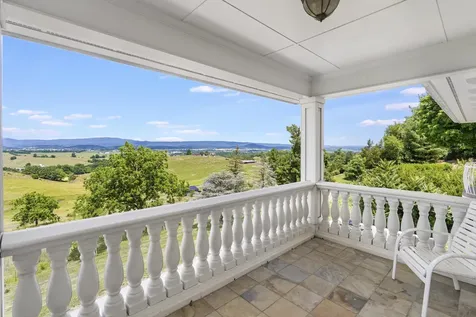 957 Summit Avenue Harrisonburg VA 22802