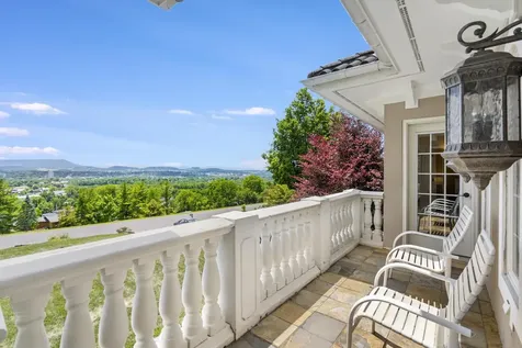 957 Summit Avenue Harrisonburg VA 22802