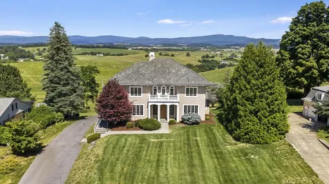 957 Summit Avenue Harrisonburg VA 22802