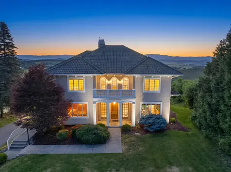 957 Summit Avenue Harrisonburg VA 22802