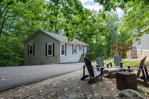 4241 Palmer Road Mcgaheysville VA 22840