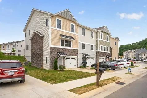 1528 Palomino Trail Rockingham VA 22801