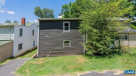 629 Baptist Street Staunton VA 24401