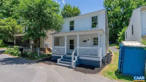629 Baptist Street Staunton VA 24401