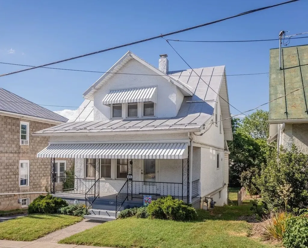476 Wolfe Street W Harrisonburg VA 22802