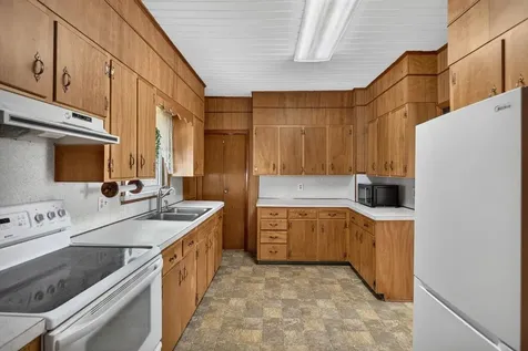 476 Wolfe Street W Harrisonburg VA 22802