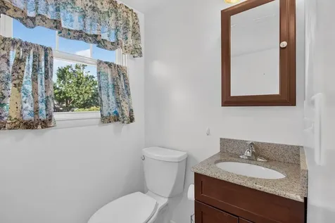 476 Wolfe Street W Harrisonburg VA 22802