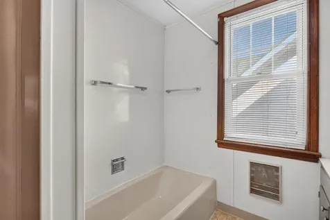 476 Wolfe Street W Harrisonburg VA 22802