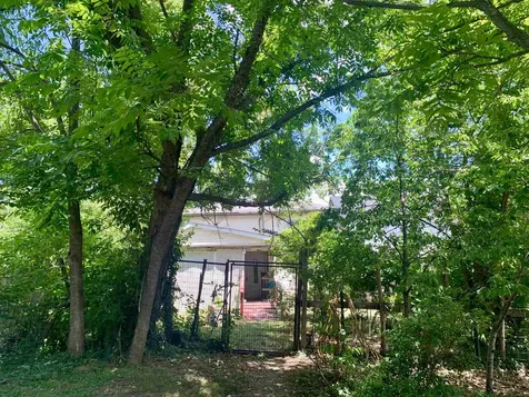 1216 Beverley Street W Staunton VA 24401