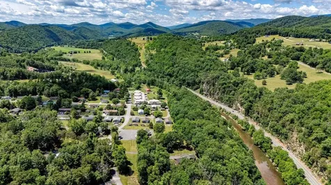 204 Gambill Road Franklin WV 26807