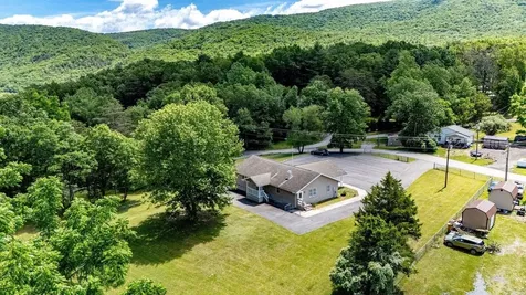 204 Gambill Road Franklin WV 26807