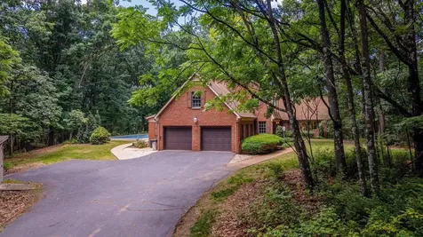 926 Trinity Church Road Rockingham VA 22802