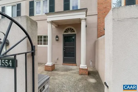 1554 Garden Court Charlottesville VA 22901