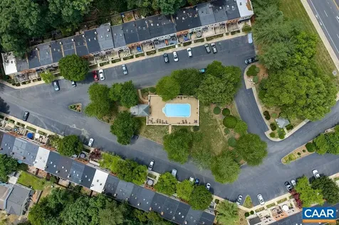 1554 Garden Court Charlottesville VA 22901