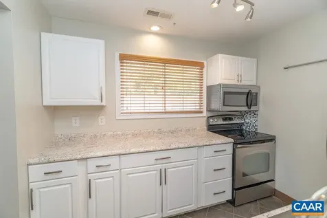 1554 Garden Court Charlottesville VA 22901