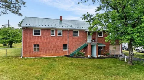 164 Tinkling Spring Road Fishersville VA 22939
