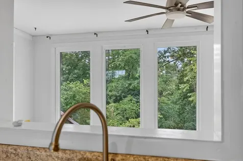 450 Mountain View Drive Staunton VA 24401