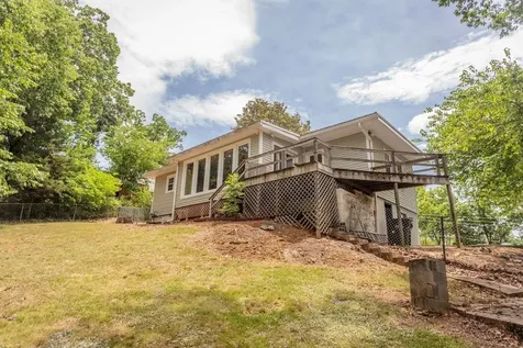 450 Mountain View Drive Staunton VA 24401