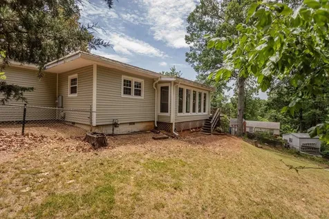 450 Mountain View Drive Staunton VA 24401