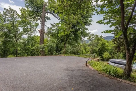 450 Mountain View Drive Staunton VA 24401