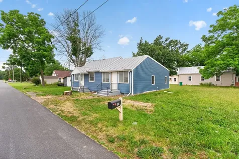 503 Birch Avenue Grottoes VA 24441
