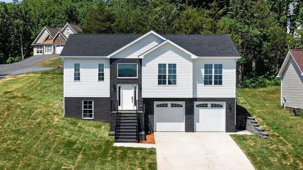 Rockingham VA, 211 Suffolk Drive