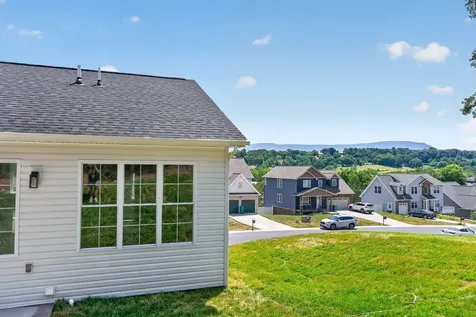 211 Suffolk Drive Rockingham VA 22801