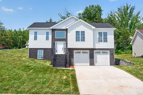 211 Suffolk Drive Rockingham VA 22801