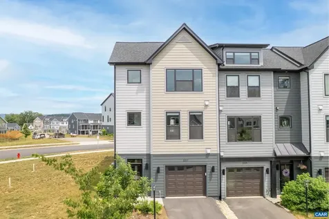 2217 Fowler Circle Charlottesville VA 22901
