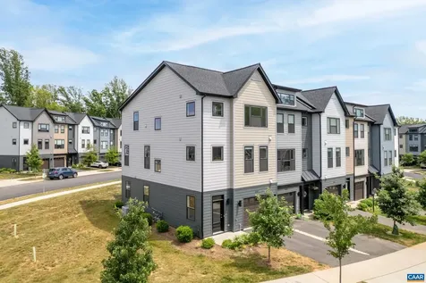 2217 Fowler Circle Charlottesville VA 22901