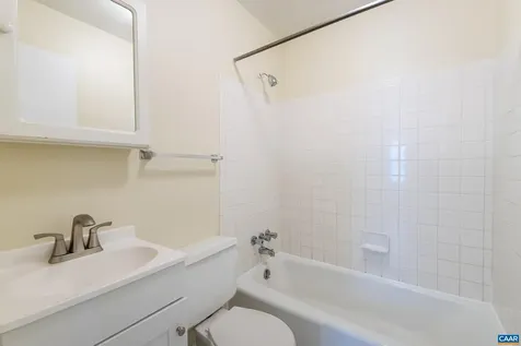 1636 Meadowbrook Heights Road Charlottesville VA 22901