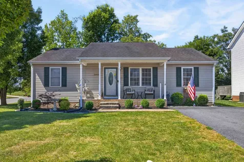 2400 Mosley Street Waynesboro VA 22980